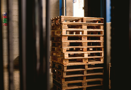 Crates & Pallets